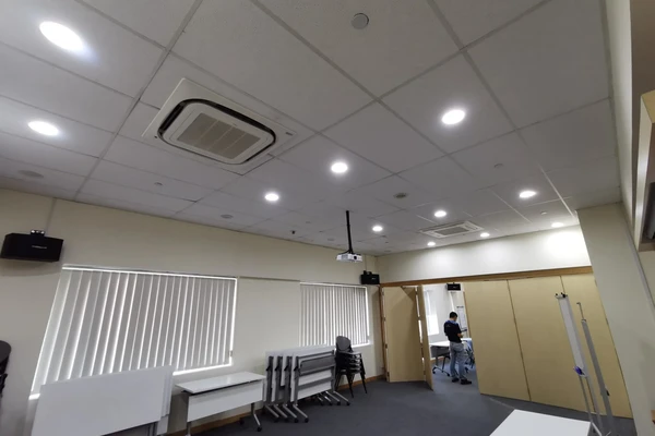 WSE Hybrid Thermal ceiling cassette installed in commercial space